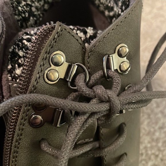 Grey Booties - Picture 2 of 6